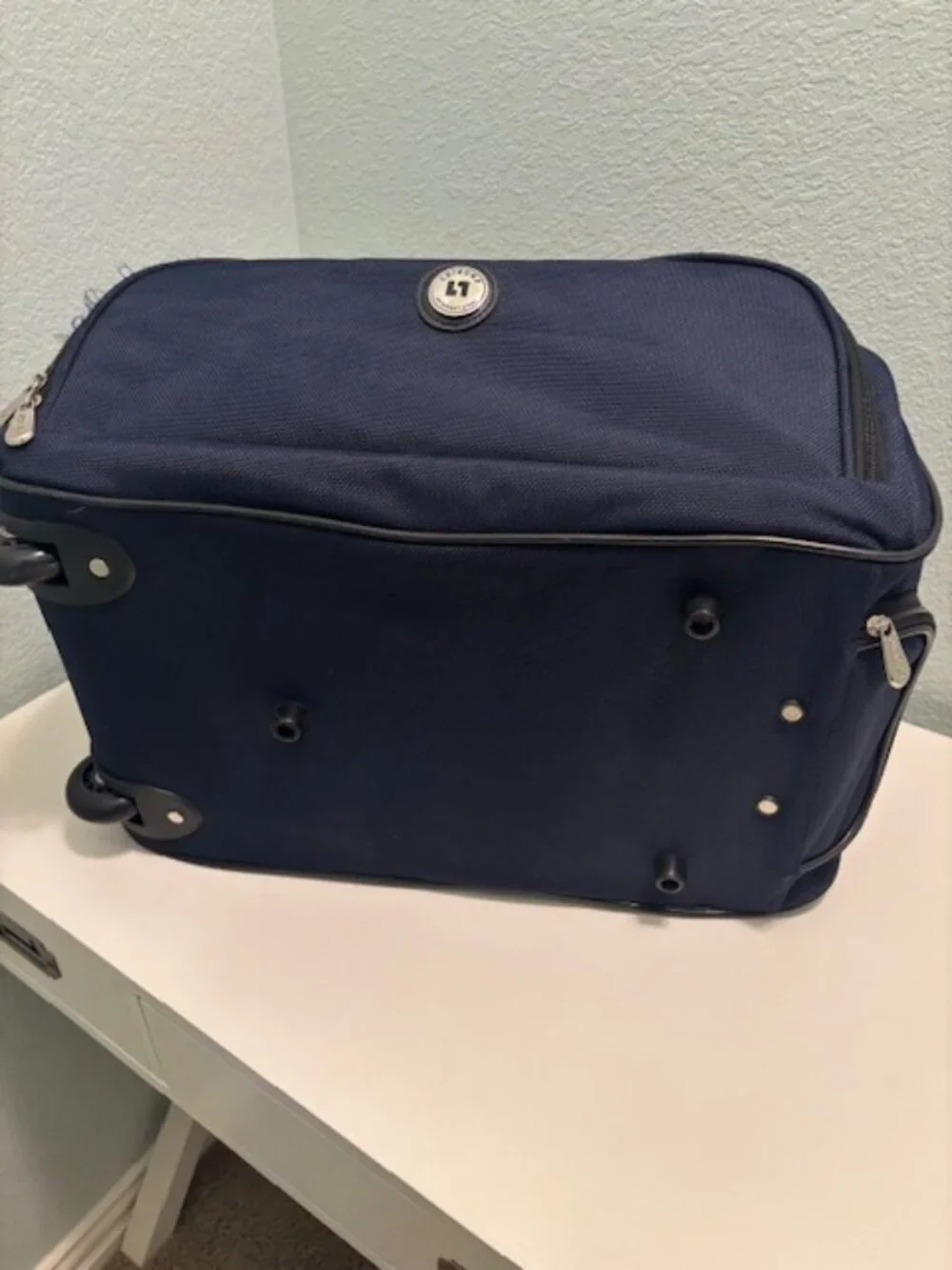 Oleg Cassini Navy Blue Travel Weekend Luggage Duffle Bag Rolling Wheels - SALE!